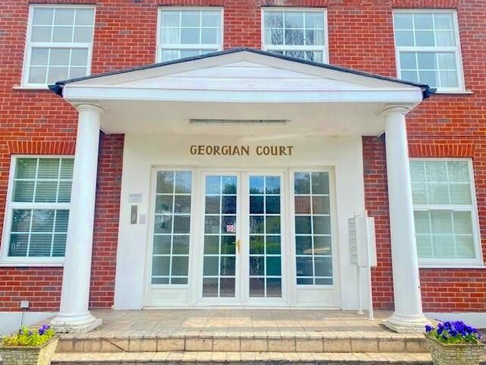 2 Bedroom Flat To Rent In Georgian Court, Dollis Avenue, Finchley, N3