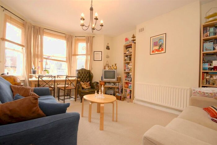 1 Bedroom Flat To Rent In Gleneagle Road, Streatham, SW16