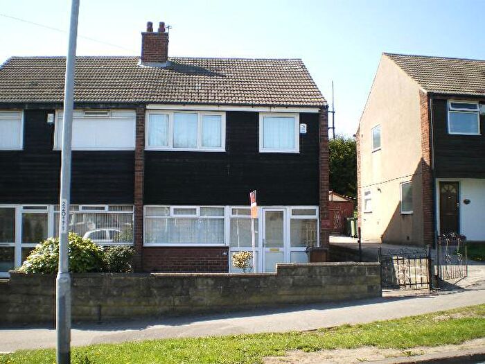 3 Bedroom Semi-Detached House To Rent In Osmondthorpe Lane, Leeds, LS9
