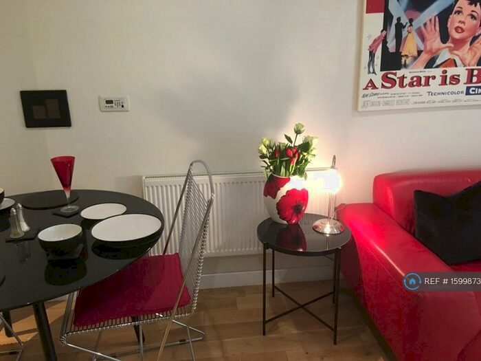 1 Bedroom Flat To Rent In The Sawmill, Hull, HU1