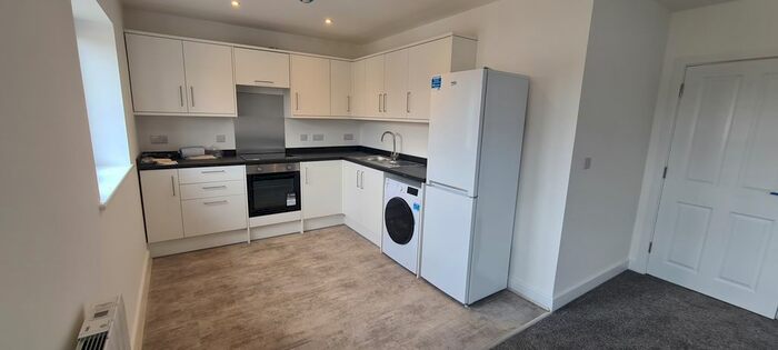 3 Bedroom Flat To Rent In Colwell Road, Cosham, Portsmouth, PO6