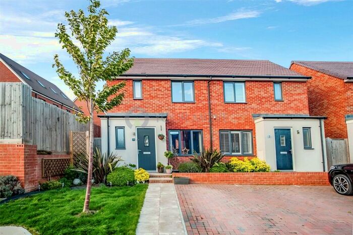 3 Bedroom End Of Terrace House To Rent In Forrest Shaw, Castle Hill, Ebbsfleet Valley, Swanscombe, DA10