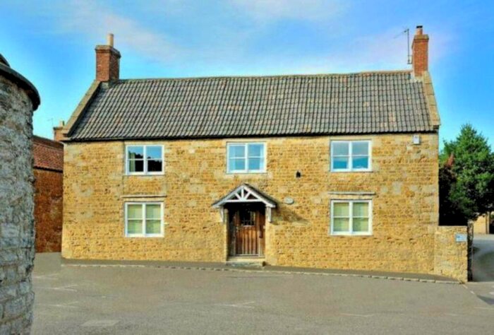 6 Bedroom Detached House To Rent In Bailey Hill, Castle Cary, BA7