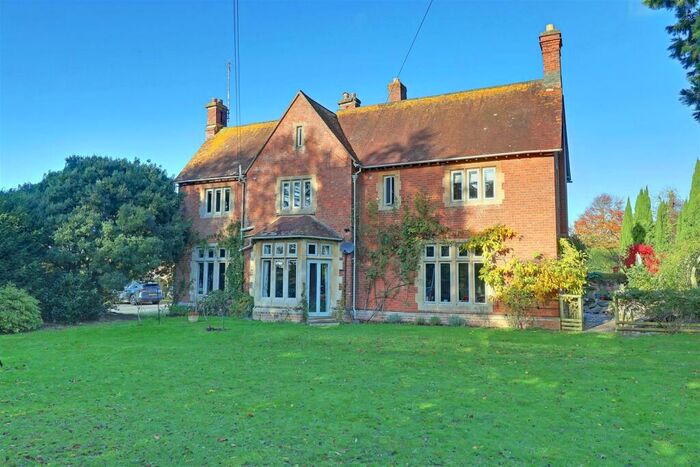 6 Bedroom Detached House For Sale In Old Tewkesbury Road, Norton, Gloucester, GL2