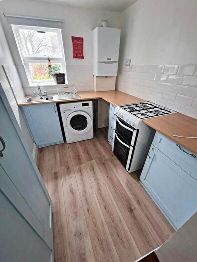 1 Bedroom Flat To Rent In Forest Drive East, Leytonstone, E11