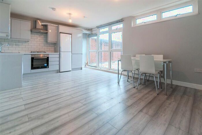 4 Bedroom Apartment To Rent In Ingestre Road, Kentish Town, NW5