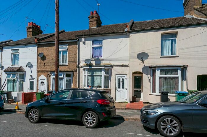 2 Bedroom Terraced House To Rent In Brightwell Road, Watford, Hertfordshire, WD18