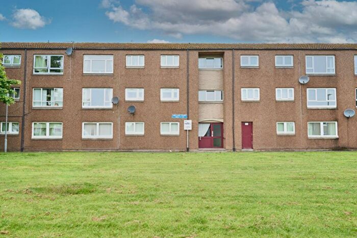 2 Bedroom Flat For Sale In Wallace Court, Grangemouth, FK3