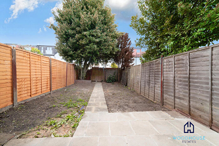 3 Bedroom Terraced House To Rent In Marne Avenue, London, N11