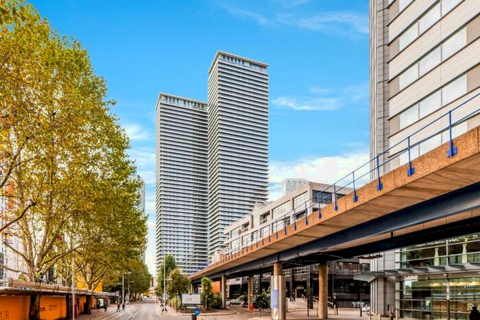 2 Bedroom Flat To Rent In Bagshaw Building, Wardian, Wards Place, Isle Of Dogs, London, E14