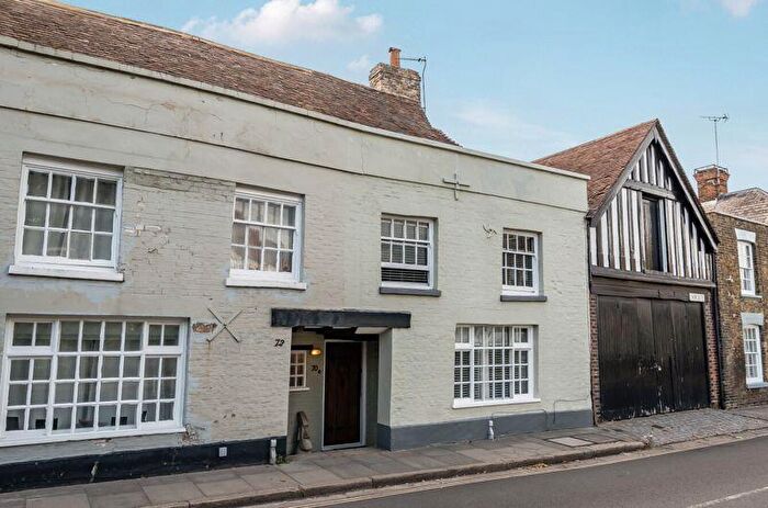 3 Bedroom Terraced House For Sale In New Street, Sandwich, CT13