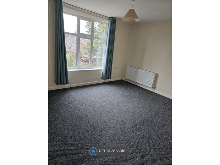 1 Bedroom Flat To Rent In Melton Road, Nottingham, NG2