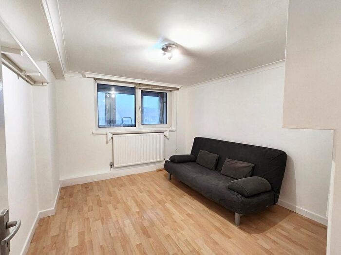 1 Bedroom Flat To Rent In Commerce Road, London, N22