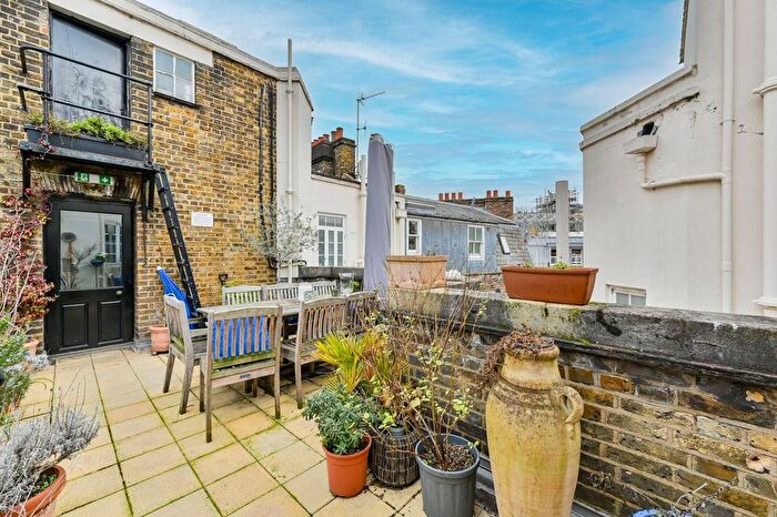 2 Bedroom Flat For Sale In Shepherd Street, Mayfair, London, W1J