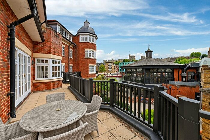 3 Bedroom Flat To Rent In King Stable Street, Eton, Windsor, SL4