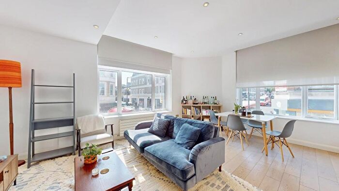 2 Bedroom Flat To Rent In Norroy Road, SW15