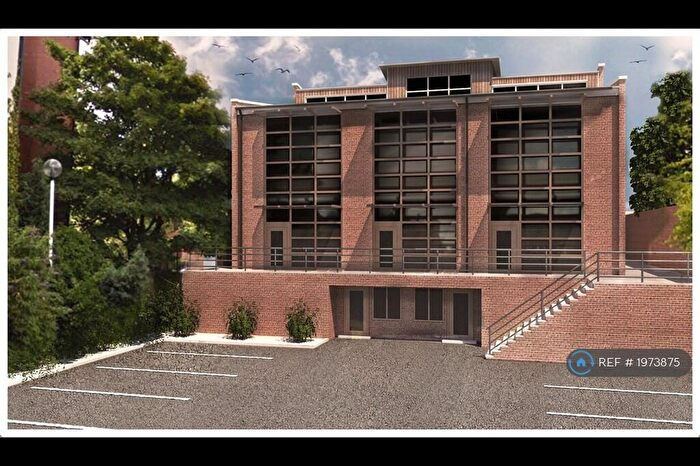 2 Bedroom Penthouse To Rent In Pelham Road, Nottingham, NG5