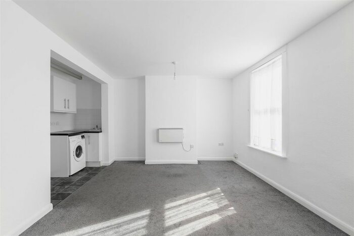 1 Bedroom Property To Rent In Lea Bridge Road, London, E10