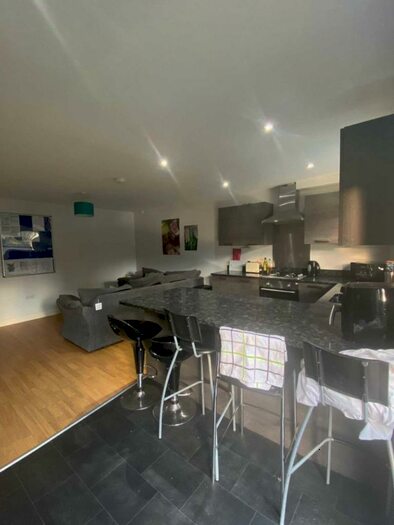 5 Bedroom Semi-Detached House To Rent In Parsonage Road, Withington, M20