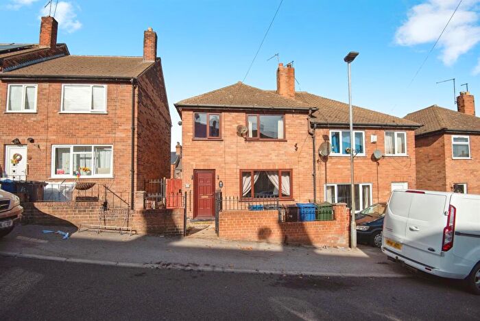 3 Bedroom Semi-Detached House For Sale In Oxford Street, Barnsley, S70