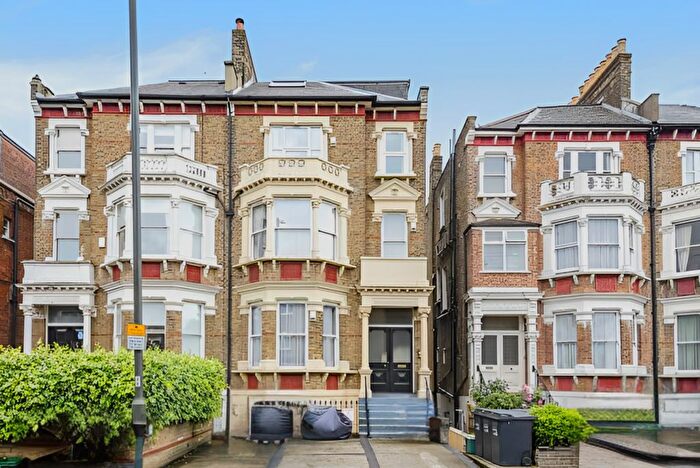 1 Bedroom Flat To Rent In Worple Road, London, SW20