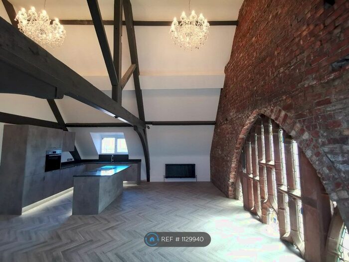 2 Bedroom Flat To Rent In Church Place, Wirral CH47