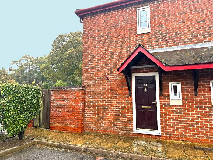 1 Bedroom Mews To Rent In Wellington Court, Weymouth, Dorset, DT4