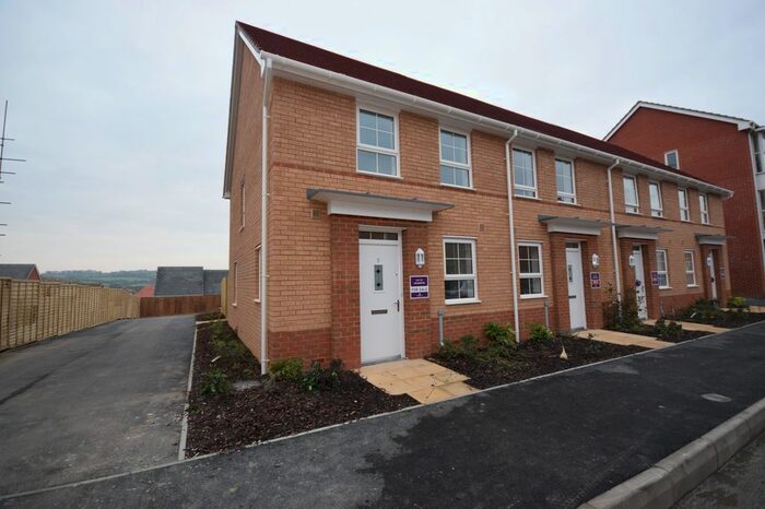 3 Bedroom End Of Terrace House To Rent In Beauchamp Drive, Newport, PO30