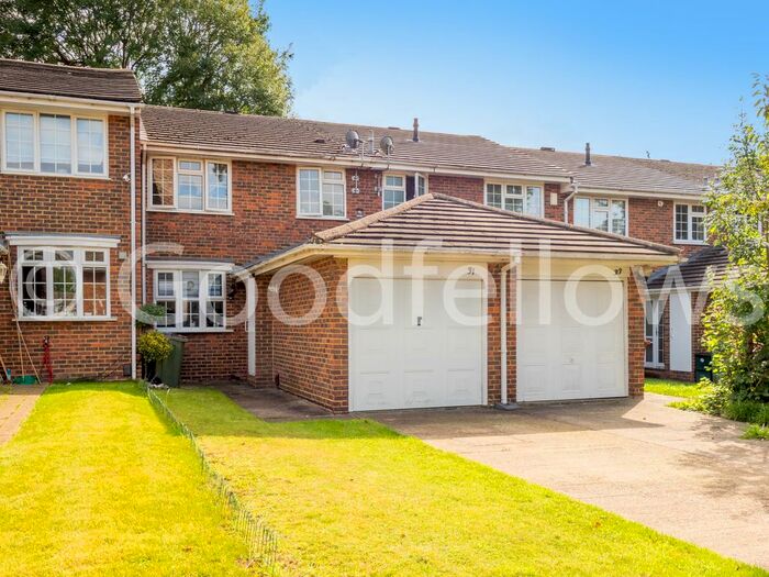 2 Bedroom Terraced House To Rent In Bawtree Close, Sutton, Surrey, SM2