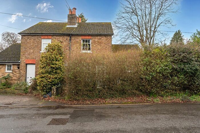 2 Bedroom Semi Detached House For Sale In West Byfleet, Surrey, KT14