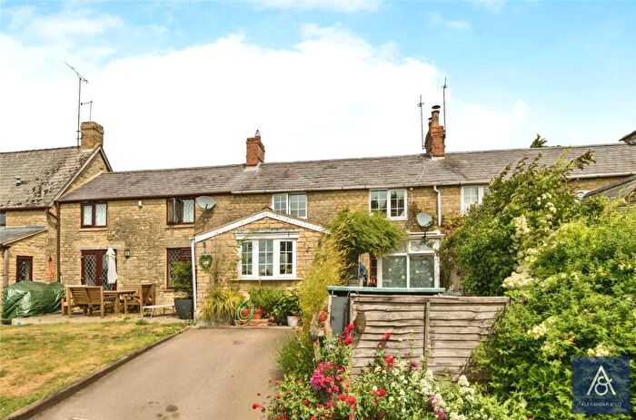 2 Bedroom Terraced House For Sale In Wappenham Road, Helmdon, Brackley, NN13