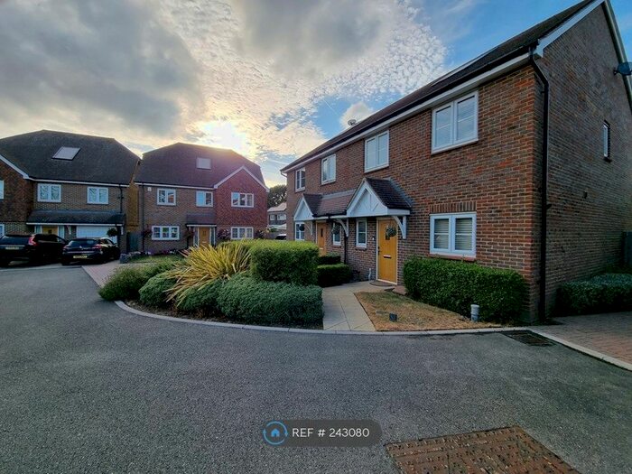 3 Bedroom Semi-Detached House To Rent In Westhill Close, Burgess Hill, RH15