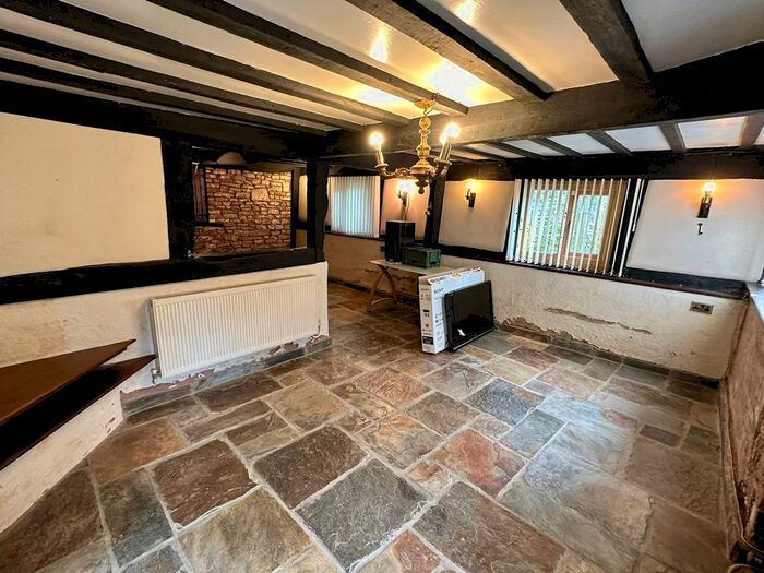 2 Bedroom Detached House For Sale In Holme Lacy Road, Hereford, HR2