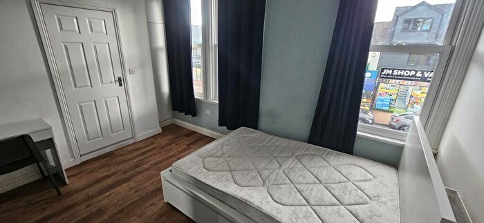 1 Bedroom Apartment To Rent In Bearwood Road, Bearwood, B66