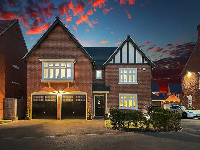 4 Bedroom Detached House For Sale In Russett Avenue, Nuneaton, CV11
