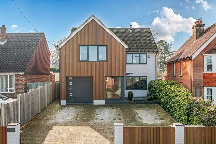 4 Bedroom Detached House For Sale In North Lane, Nomansland, Salisbury, SP5