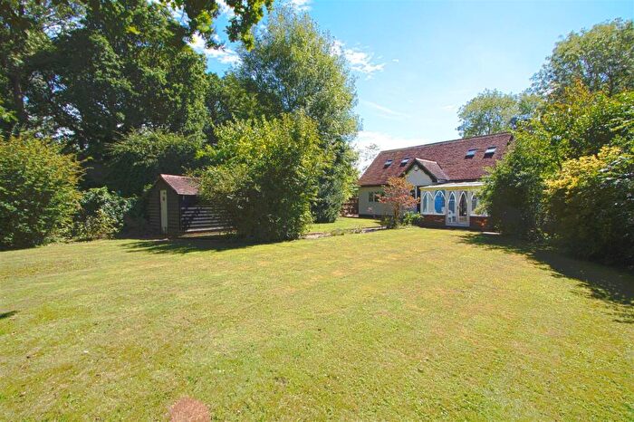 3 Bedroom Detached Bungalow For Sale In The Crossway, Billericay, CM11