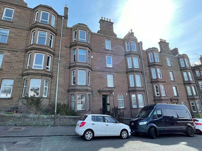 1 Bedroom Flat To Rent In Seymour Street, Dundee, DD2