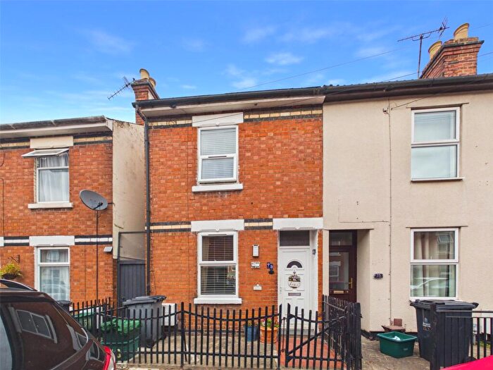 3 Bedroom End Of Terrace House For Sale In Cecil Road, Gloucester, Gloucestershire, GL1