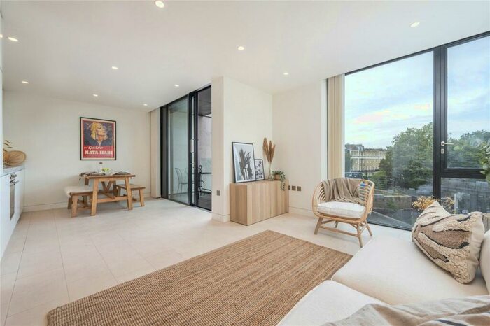 2 Bedroom Apartment To Rent In Latitude House, Oval Road, Camden, NW1