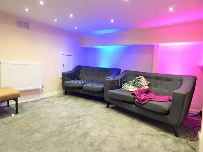 4 Bedroom Terraced House To Rent In Upper King Street, LE1