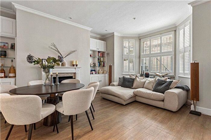 2 Bedroom Flat For Sale In Elvaston Place, London, SW7