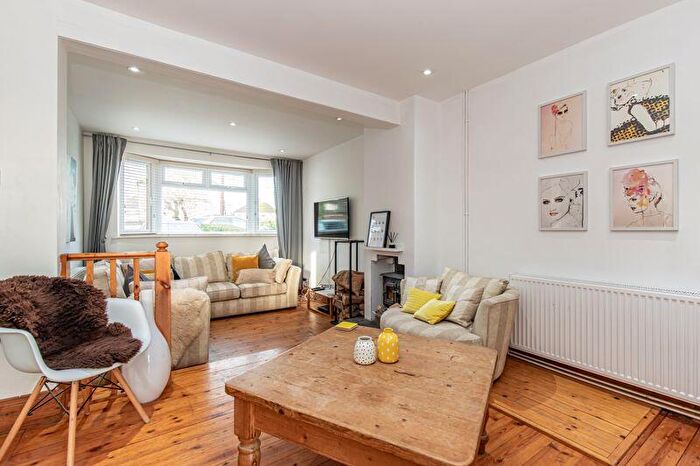 3 Bedroom Detached House To Rent In Herschel Crescent, Oxford, OX4