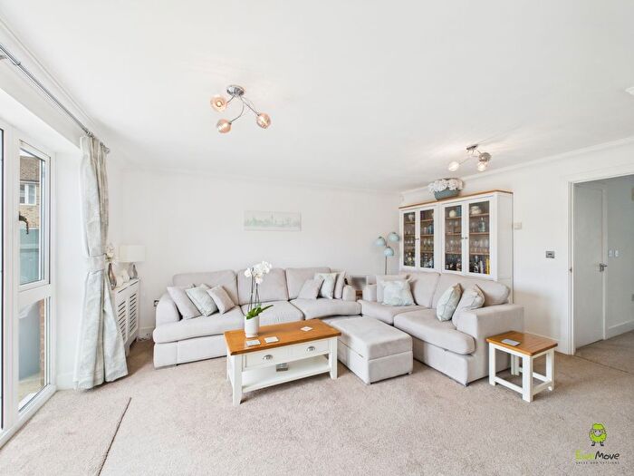 3 Bedroom End Terrace House For Sale In Neville Road, Herne Bay, CT6