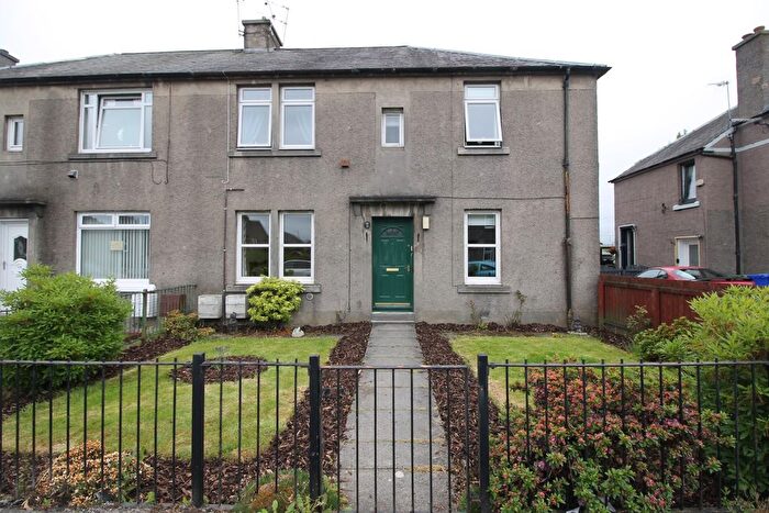2 Bedroom Flat To Rent In Macpherson Drive, Raploch, Stirling, FK8