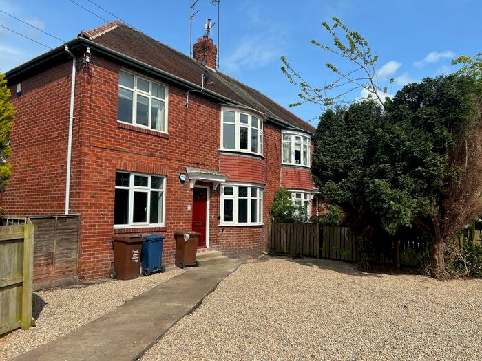 2 Bedroom Flat To Rent In Strathmore Road, Gosforth, Newcastle Upon Tyne, NE3