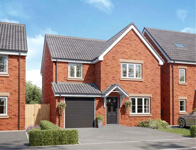 4 Bedroom Semi-Detached House To Rent In Sandford Lane, Hucknall, NG15