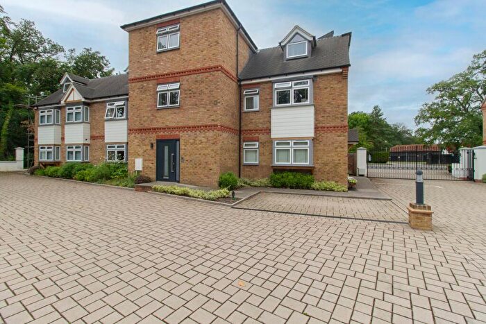 2 Bedroom Flat To Rent In Minley Road, Fleet, GU51