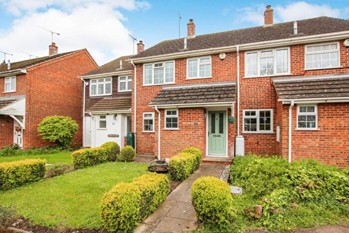 3 Bedroom Terraced House For Sale In Church Road, Slapton, Leighton Buzzard, LU7