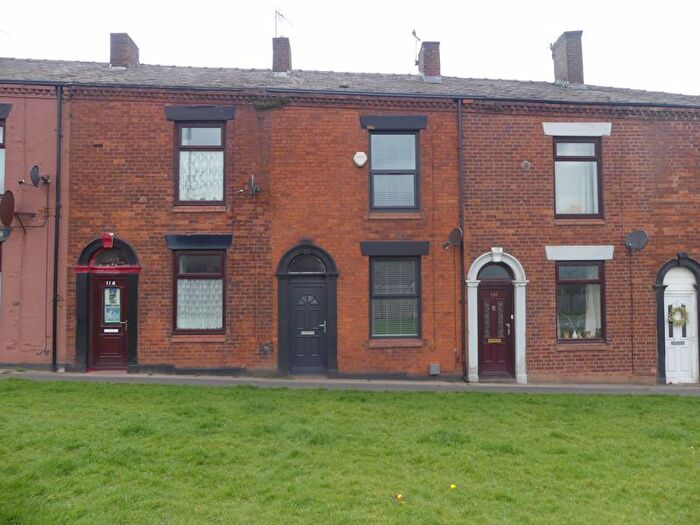 2 Bedroom Property To Rent In Oldham Road, Shaw, Oldham, OL2